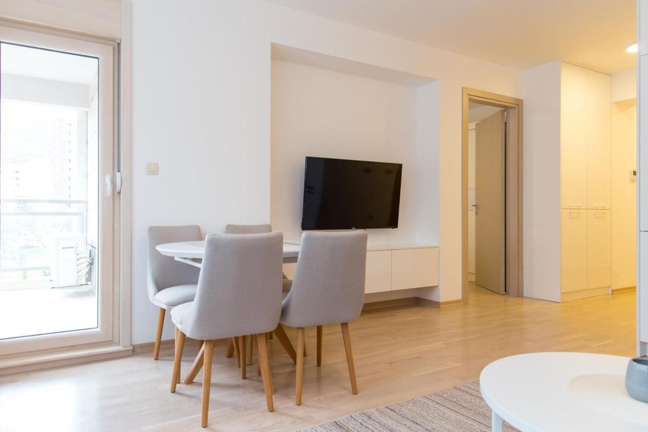 A10 Apartment