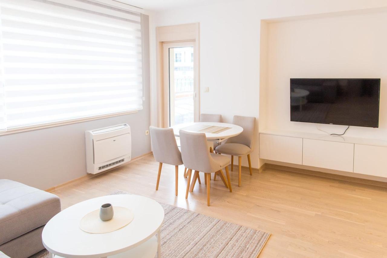 Apartment A10
